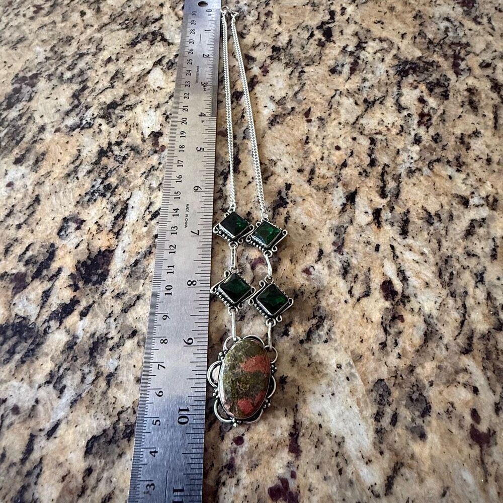 Handcrafted Unakite & Green Quartz Gemstone Necklace – Earthy Elegance in Sterli - Picture 6 of 6